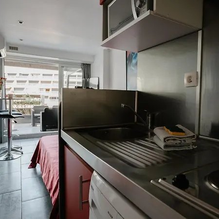 Cap Passion - Naturist Paradise In Swinging Cap Apartment *